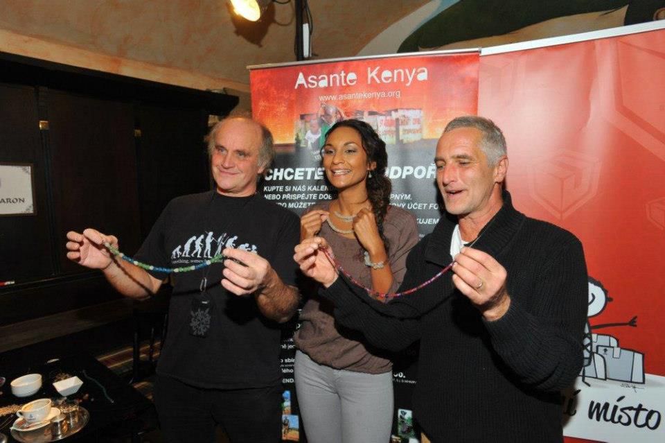 Lejla Abanova Asante Kenya GB beads